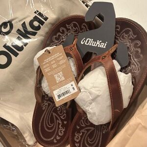 OluKai Women’s  Brown Leather Sandals